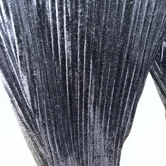 🖤Black felt flared pants 🖤 - Picture 2 of 3